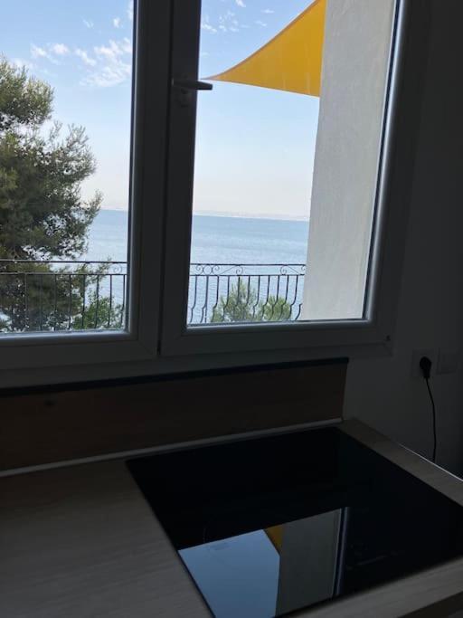 Appartement T4 Terrasse Et Vue Istres Exterior foto