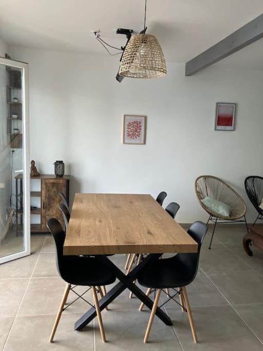 Appartement T4 Terrasse Et Vue Istres Exterior foto