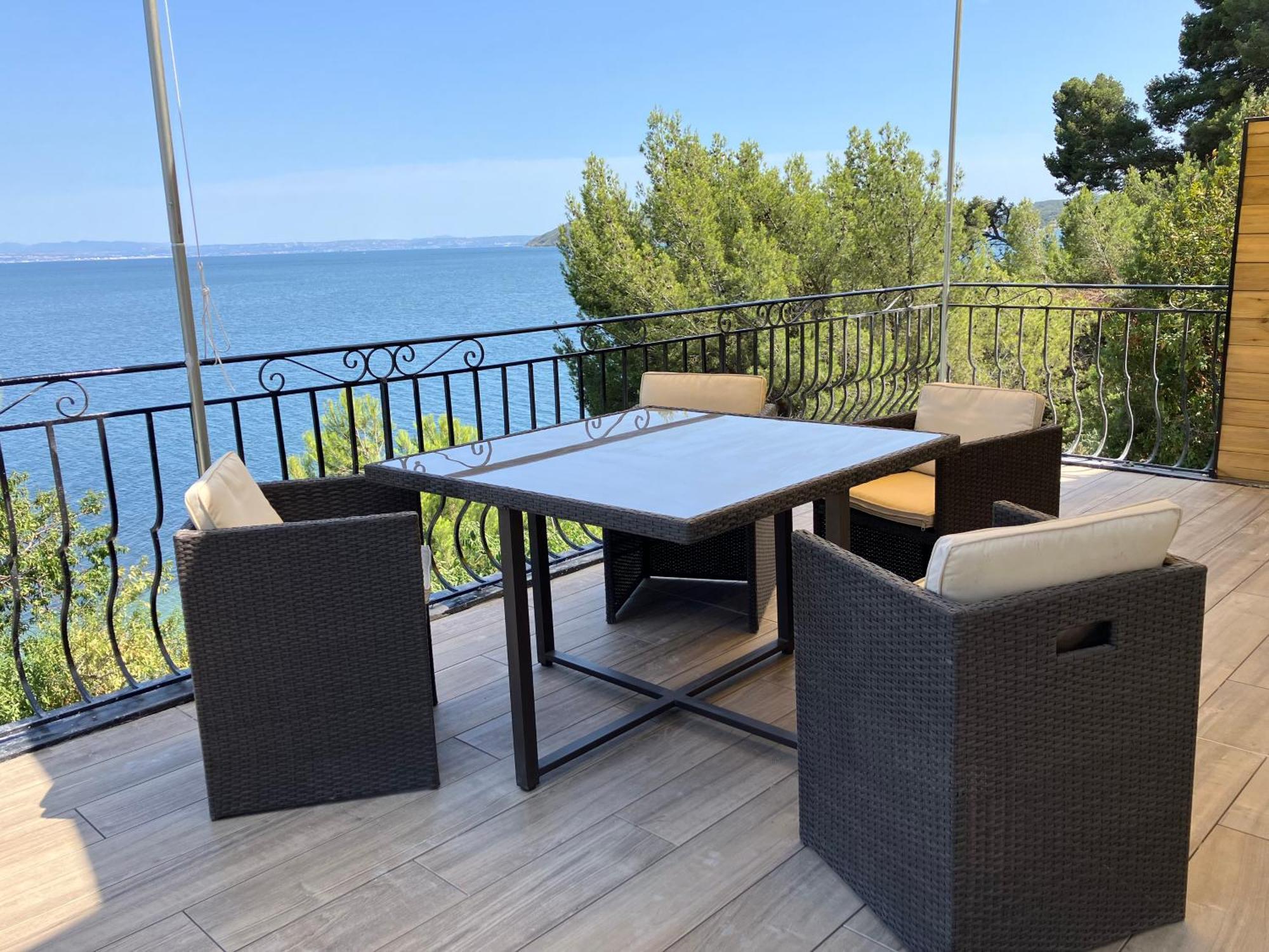 Appartement T4 Terrasse Et Vue Istres Exterior foto