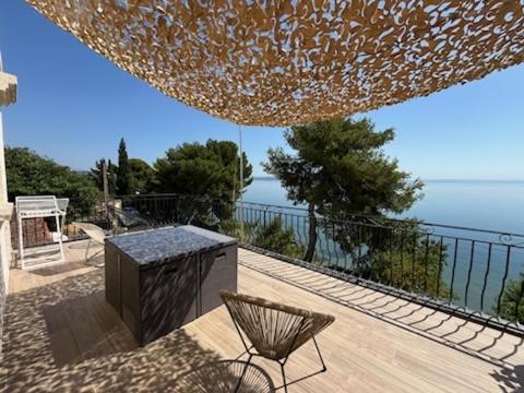 Appartement T4 Terrasse Et Vue Istres Exterior foto
